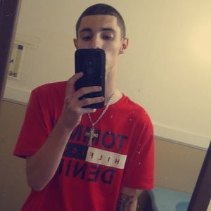 Meet your Posher, Derek